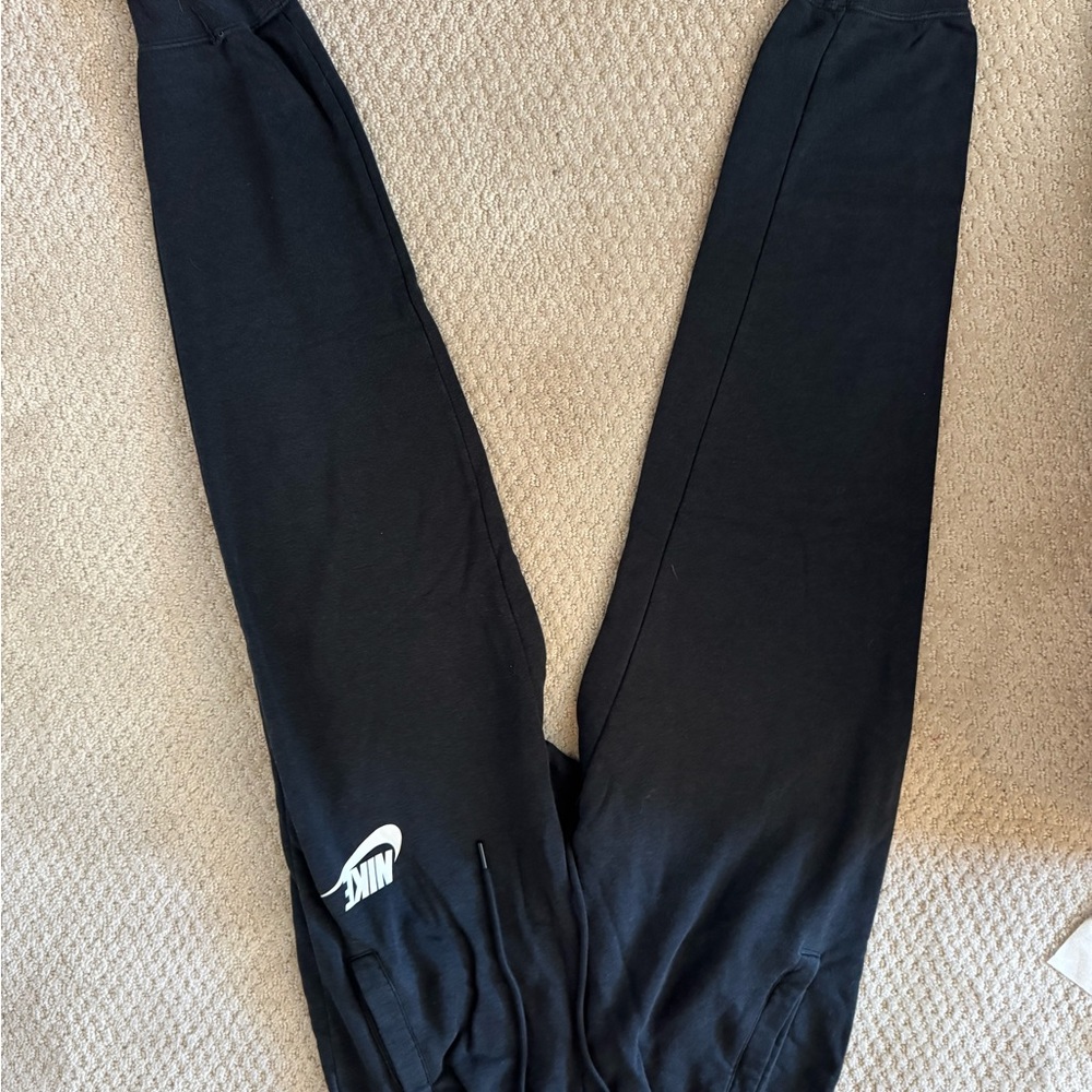 Nike Black Tapered Sweatpants